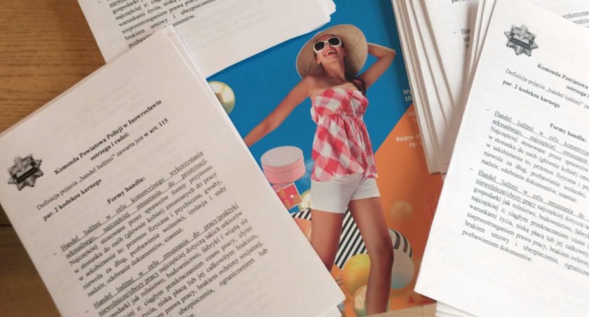 Policja, biura podróży i media przeciw zagrożeniu handlu ludźmi