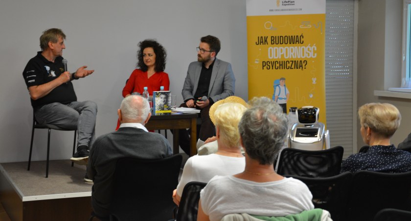 Marek Kamiński i Joanna Podsadecka odwiedzili Instytut Prymasa Józefa Glempa 