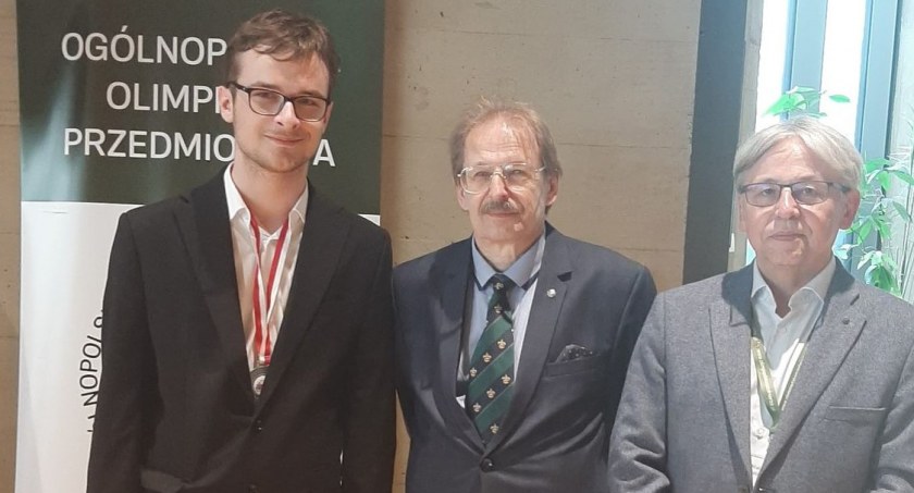Adam Szydzik z tytułem laureata