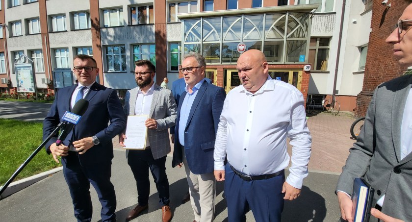 Konferencja prasowa radnych Zjednoczonej Prawicy
