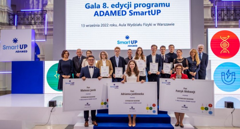 Do nich należy przyszłość nauki –  znamy tegorocznych laureatów i stypendystów ADAMED SmartUP