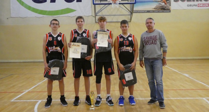 SP 4 najlepsza ekipą streetballa!