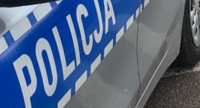Złodziej działający metodą na otwarty pojazd w rękach policji