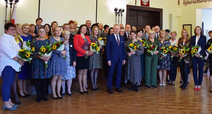 Inowrocławscy nauczyciele świętowali w Ratuszu Dzień Edukacji Narodowej