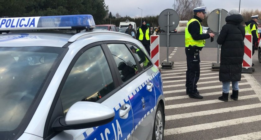 Policjanci będą czuwać nad bezpieczeństwem odwiedzających cmentarze