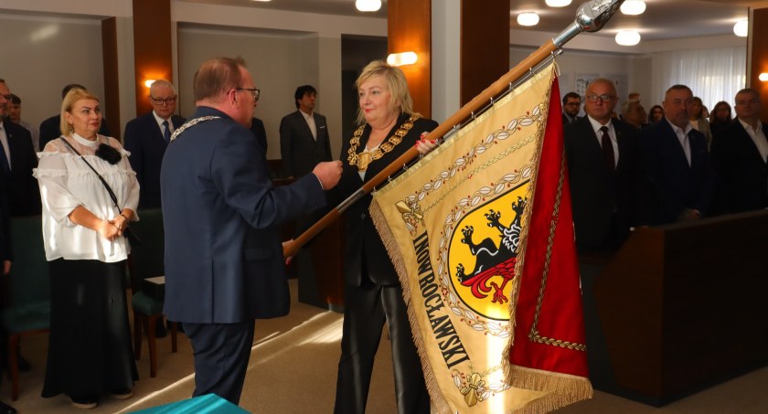 Powiat Inowrocławski ma swój sztandar