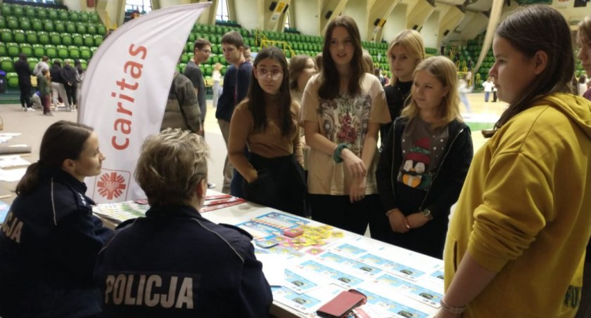 Podziękowania dla wolontariuszy na sportowo i edukacyjnie