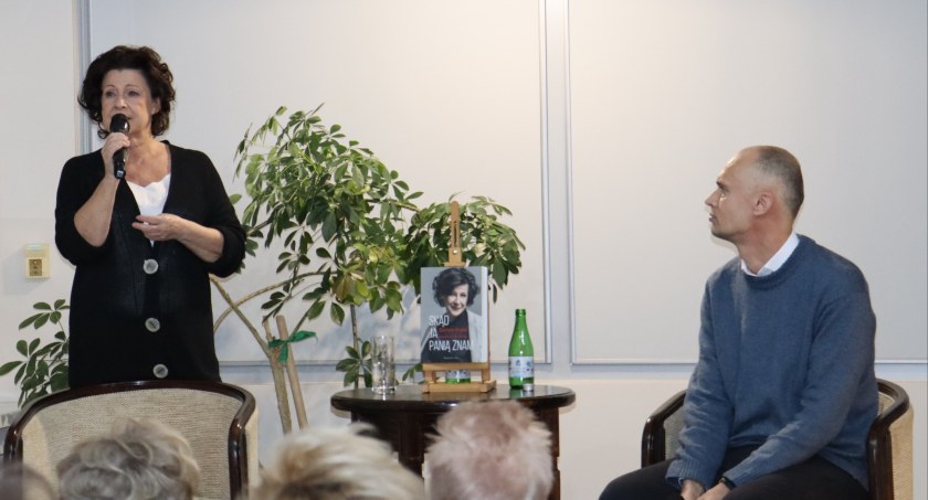 Skąd ja panią znam - Dorota Kolak w bibliotece    