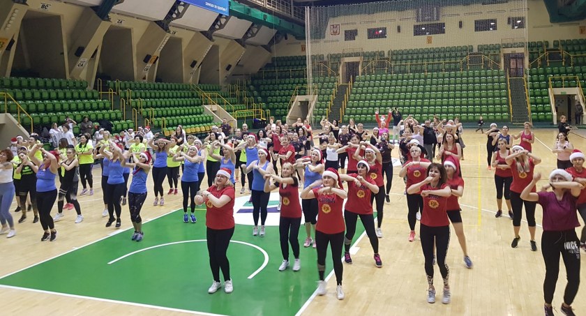 To była charytatywna mikołajkowa zumba