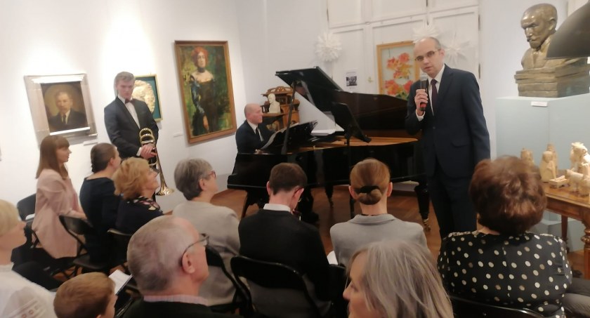 Zagrali na odnowionym fortepianie