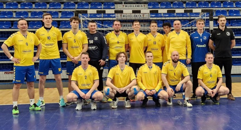 Zwycięstwo w II lidze piłki ręcznej