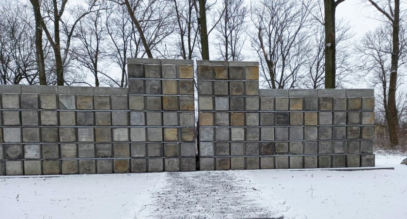 Otworzyli lapidarium przy ul. Libelta
