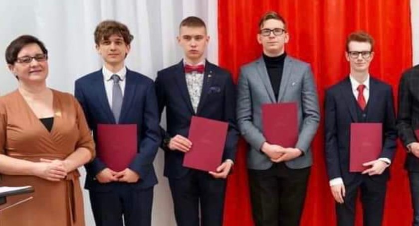 Otrzymali stypendium MEN