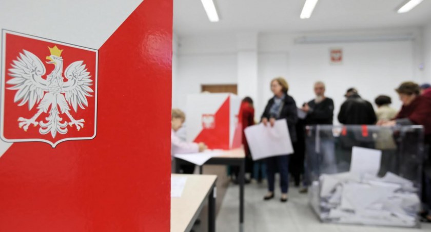 Sondaż dla rp.pl: gospodarka i inflacja najważniejszymi tematami wyborów dla 47,4 proc. badanych