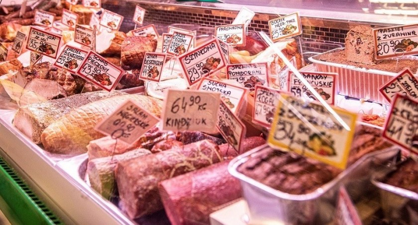Polacy najczęściej kupują drób i wieprzowinę. Wołowina jest traktowana jako produkt premium