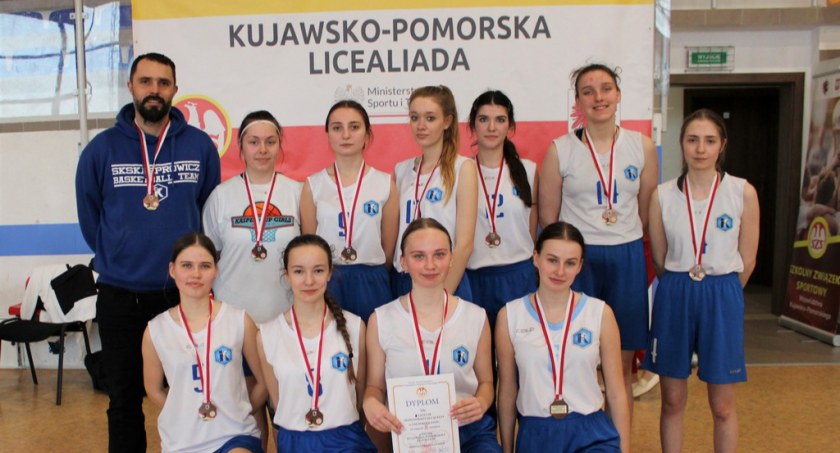 Brązowe dziewczyny z Kaspra