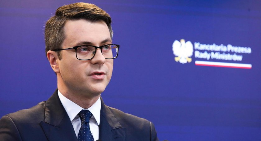 Müller: przygotowujemy aktualizację aplikacji mObywatel