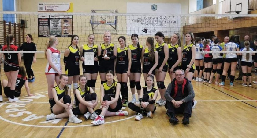 Sukces siatkarek z Konopy
