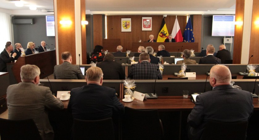  Z LIII sesji Rady Powiatu Inowrocławskiego