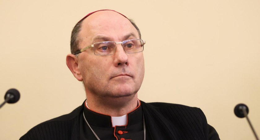 Prymas Polski: kamień od grobu Chrystusa został odwalony; zacznijmy patrzeć na siebie jako na ludzi wolnych
