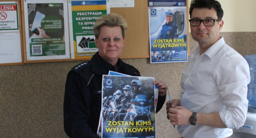 O zasadach wstąpienia do służby w Policji dowiesz się także w urzędzie pracy