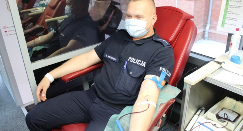 Podzielili się krwią
