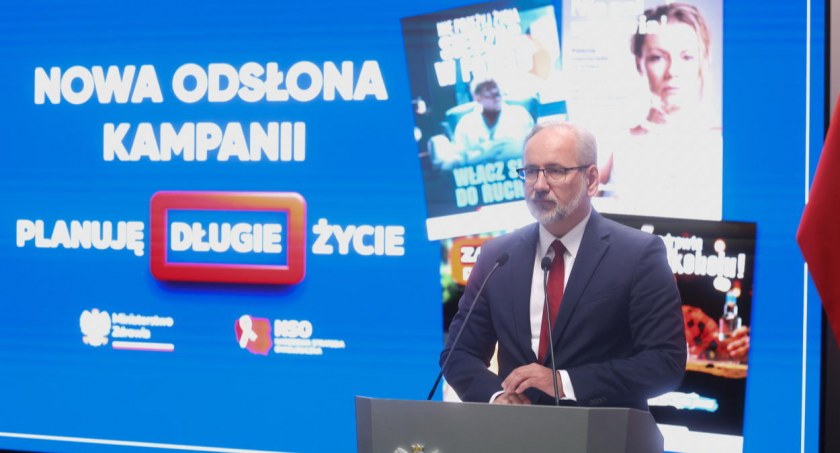 A.Niedzielski: walka z nowotworami to nie tylko leczenie, ale i profilaktyka; rusza duża kampania