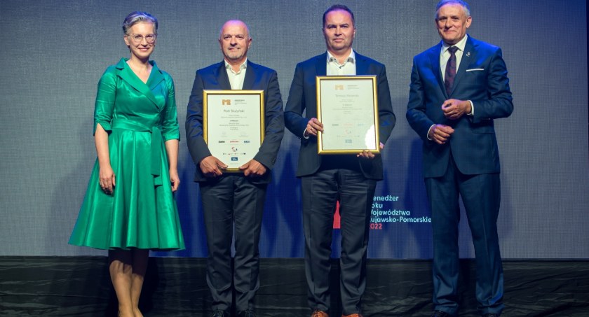 Tomasz Molenda na podium konkursu Menedżer Roku Województwa Kujawsko-Pomorskiego 2022”