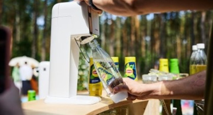 SodaStream proponuje nowy sposób na orzeźwienie - Lipton Ice Tea z bąbelkami
