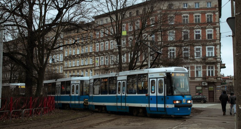 Trendy w użyciu betonu we wrocławskich osiedlach mieszkaniowych