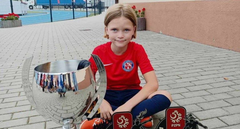 Sukces piłkarki UKS SZÓSTKA  w 