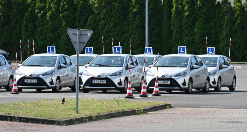 Kursy kasujące punkty karne cieszą się dużą popularnością; ośrodki przeżywają prawdziwe oblężenia