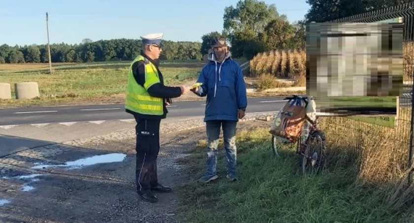 Policjanci przekonują do noszenia odblasków