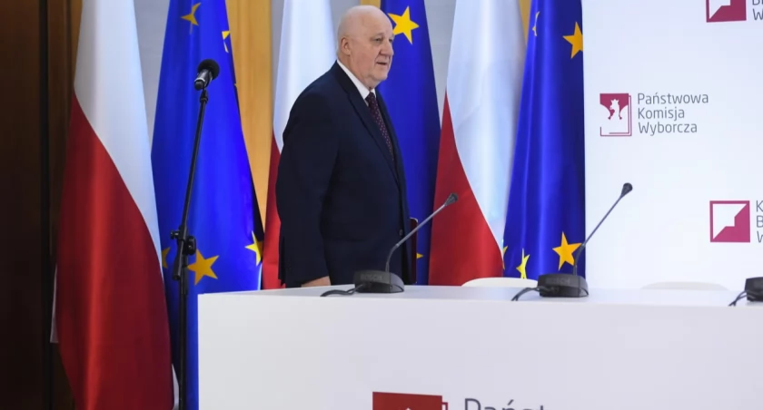 PKW: wybory przebiegły w sposób niezwykle spokojny; mamy rekordową frekwencję