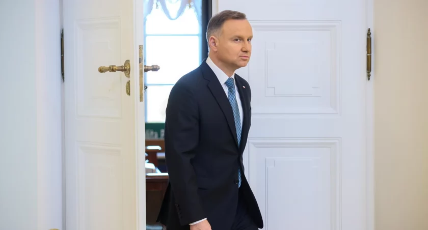 M. Mastalerek: prezydent podjął decyzję o powierzeniu misji tworzenia rządu w tzw. pierwszym kroku; wieczorem orędzie