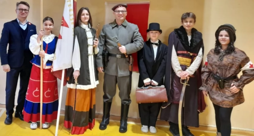 Obchody Święta Niepodległości w SPnr5