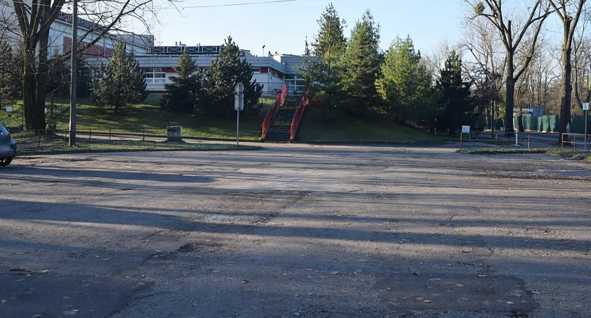 Rusza przebudowa parkingu przy Delfinie