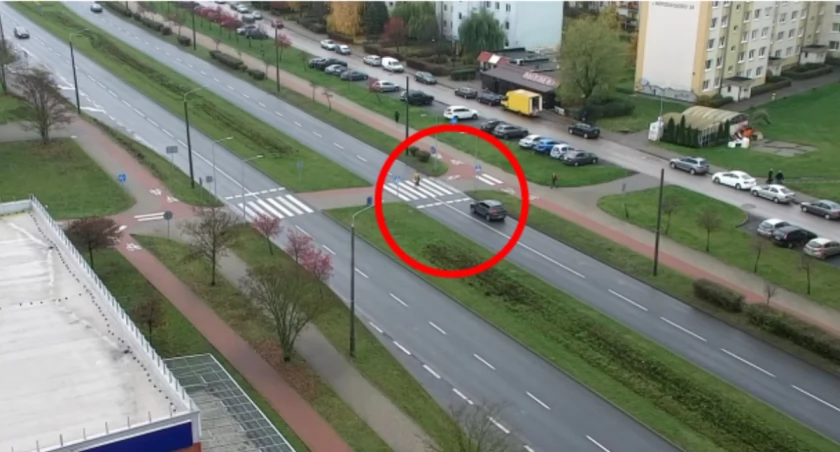 Niebezpieczna sytuacja w obiektywie policyjnego drona