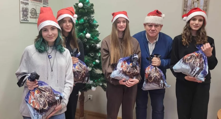 Święty Mikołaj obdarował uczniów