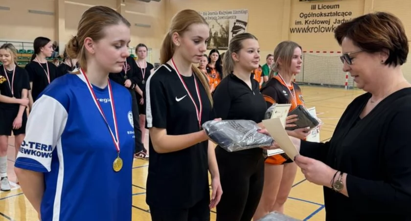 Królowe futsalu są w III LO