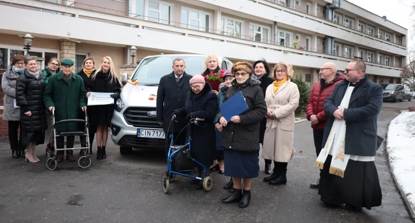 Nowy samochód dla Domu Pomocy Społecznej