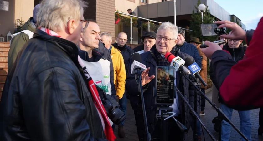 Stanowisko ministra Czesława Siekierskiego w sprawie rolniczych protestów