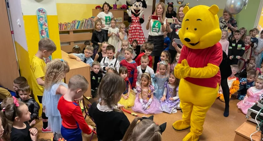 W Muzycznej Krainie odbyły się bajkowe bale karnawałowe