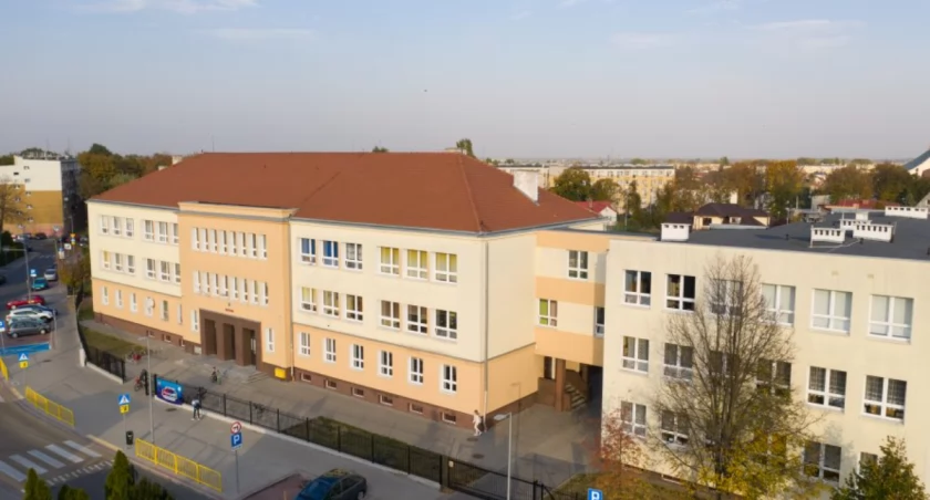 Zapisy do szkół i przedszkoli na rok szkolny 2024/2025