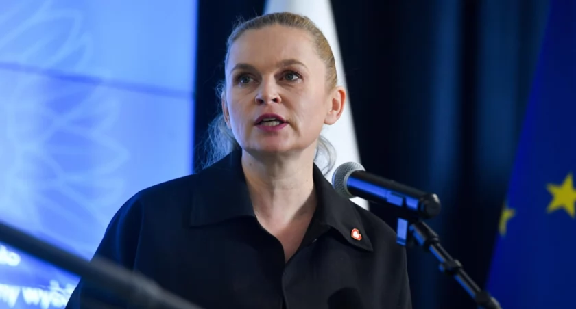 Nowacka: prawdopodobnie 19 lub 20 lutego zostanie podpisane rozporządzenie w sprawie wynagrodzenia nauczycieli