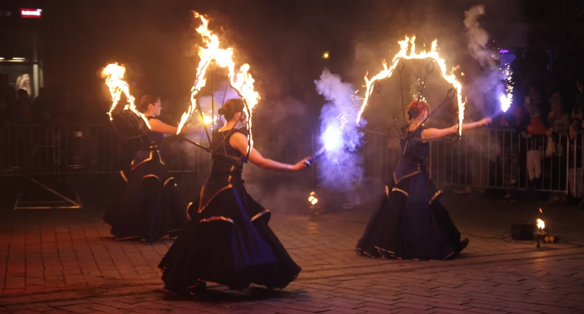 Walentynkowe fire i laser show
