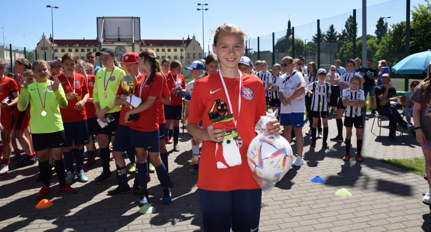 Ania Łojewska z orzełkiem na piersi