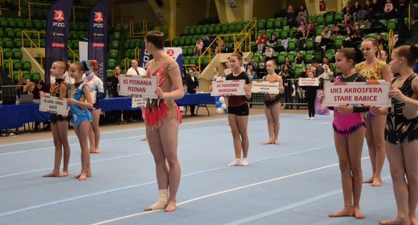 Akrobatycy sportowi rywalizują w inowrocławskie hali