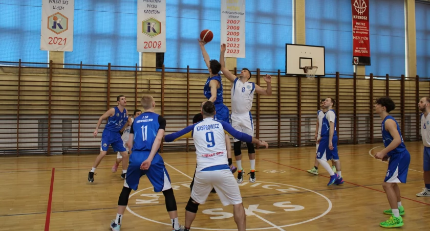 W Kasprze zagrali w kosza 