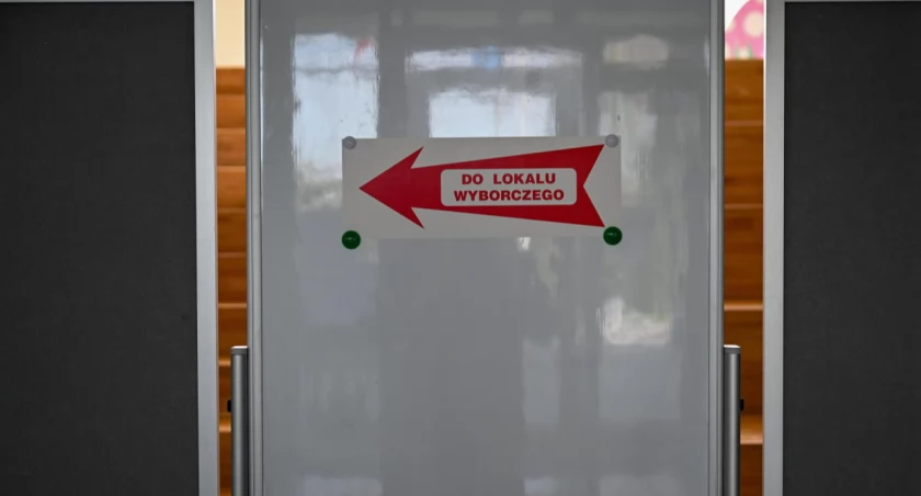 Rozpoczęła się druga tura wyborów samorządowych